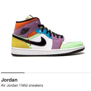 Air Jordan 1 Mid Sneakers - Pre loved, great condition